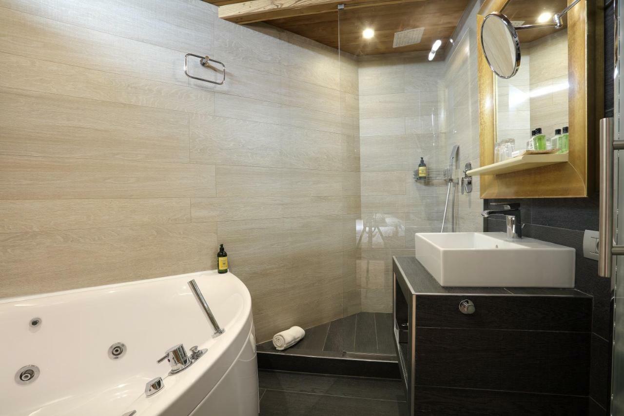 Chambre Double or Lits Jumeaux Cocoon avec Véranda et Baignoire Spa